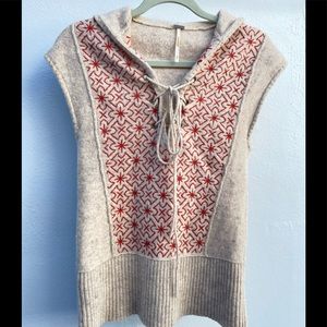 Free people hoddie sweater sleeves